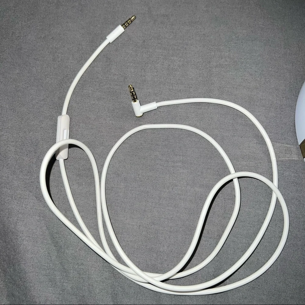 Beats studio3 headphones - Picture 6 of 15